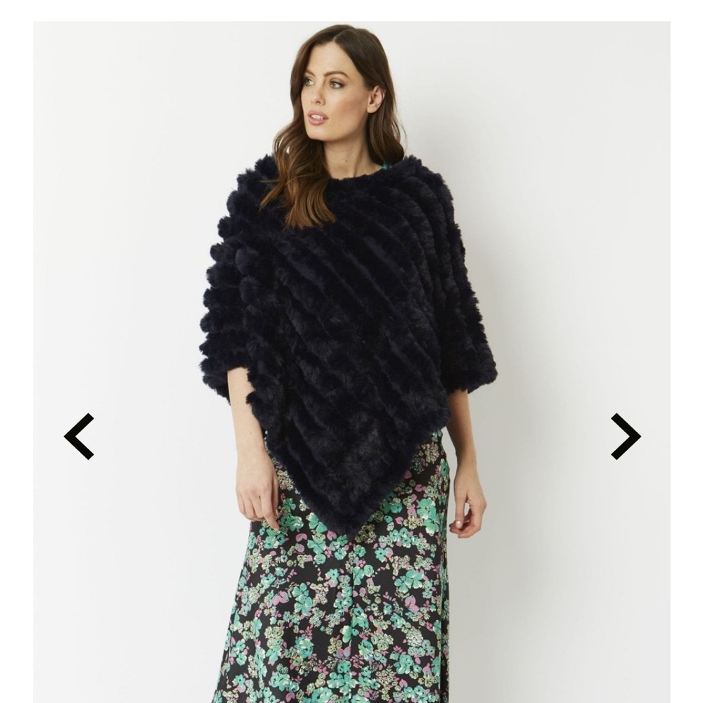 NWOT Jayley faux fur - Picture 2 of 3